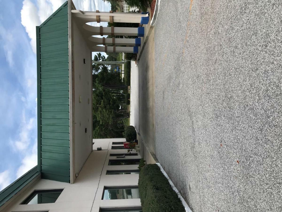 Days Inn By Wyndham Summerton Ngoại thất bức ảnh